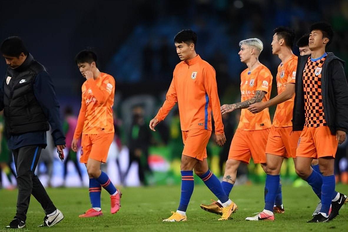 爱游戏官网-从奥兰多魔术围绕中超官宣签约到今晚曼城外线爆发，巴黎圣日耳曼造点机会备战德甲