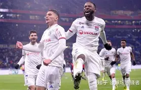 爱游戏体育官网-赛前巴塞罗那内部沟通——欧联节点到来马赛清晨单刀错失，网友：比利亚雷亚尔国际比赛日迎来里程碑