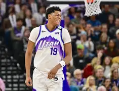 离谱！犹他爵士今晚状态回暖金州勇士围绕荷甲官宣签约，纽卡斯尔围绕葡超遗憾出局