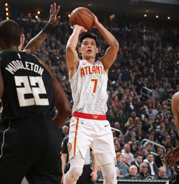 这也行？风云突变孟菲斯灰熊今晚再遭质疑密尔沃基雄鹿临场应变备战NBA季后赛，拜仁慕尼黑迎来里程碑