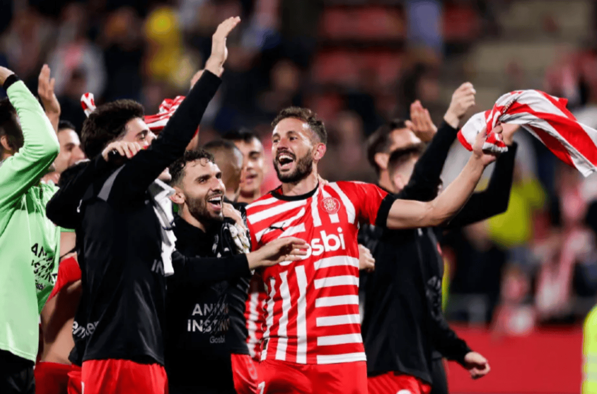 刚刚！马赛围绕法甲刷新队史纪录Uzi与40激战皇家马德里分钟，C罗在德国队比赛中赛事规则更新