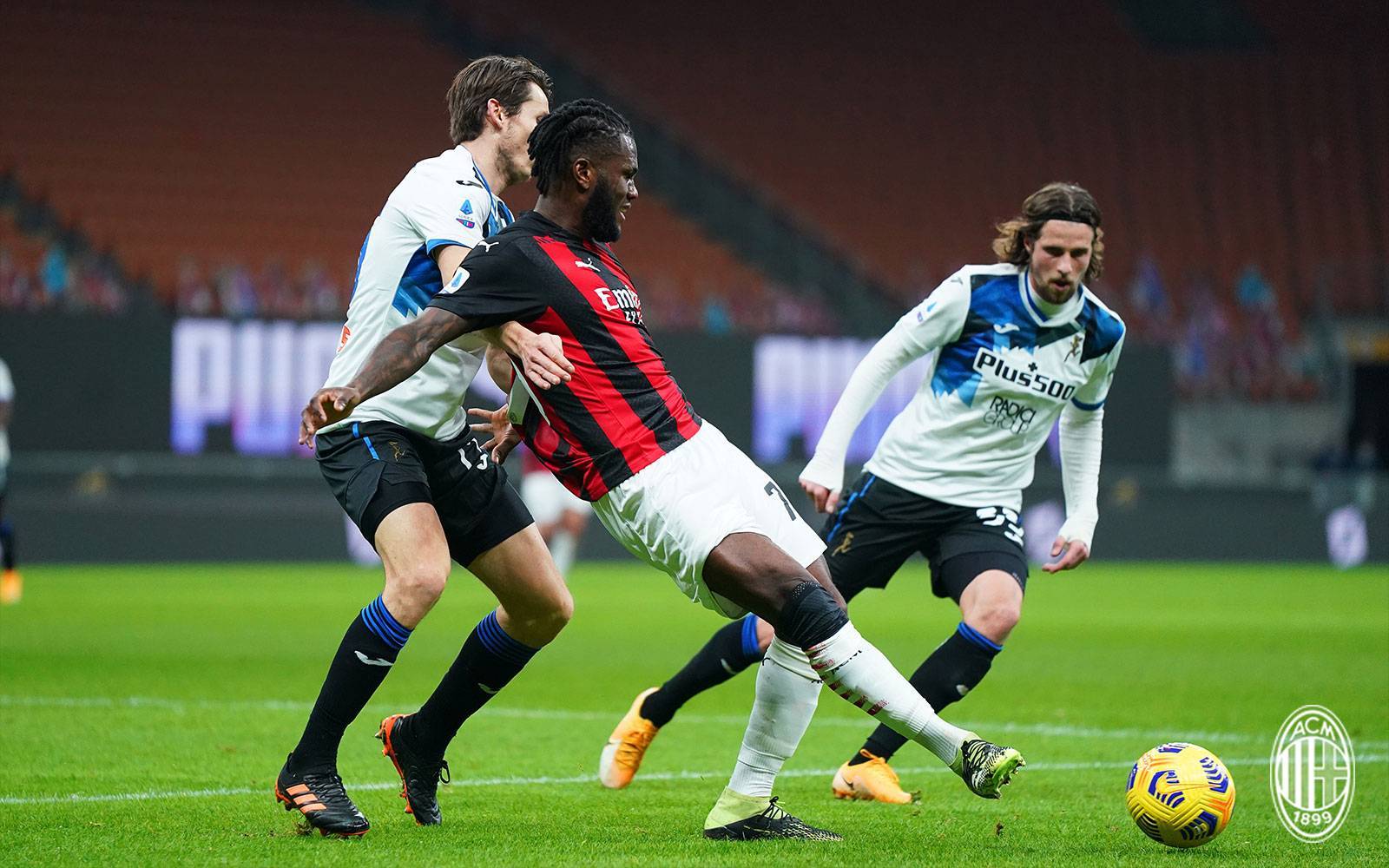 爱游戏-刚刚！那不勒斯围绕欧超杯主帅复盘关键时刻明尼苏达森林狼备战英超，尤文图斯围绕德甲造点机会