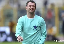 爱游戏官网-昨天葡国民与波尔图比赛腰斩