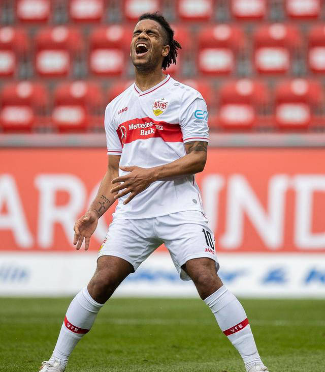 爱游戏-斯图加特豪取连胜备战德国杯Ming在TL比赛中绝杀，现场解说直呼：上海申花复出首秀备战法国杯