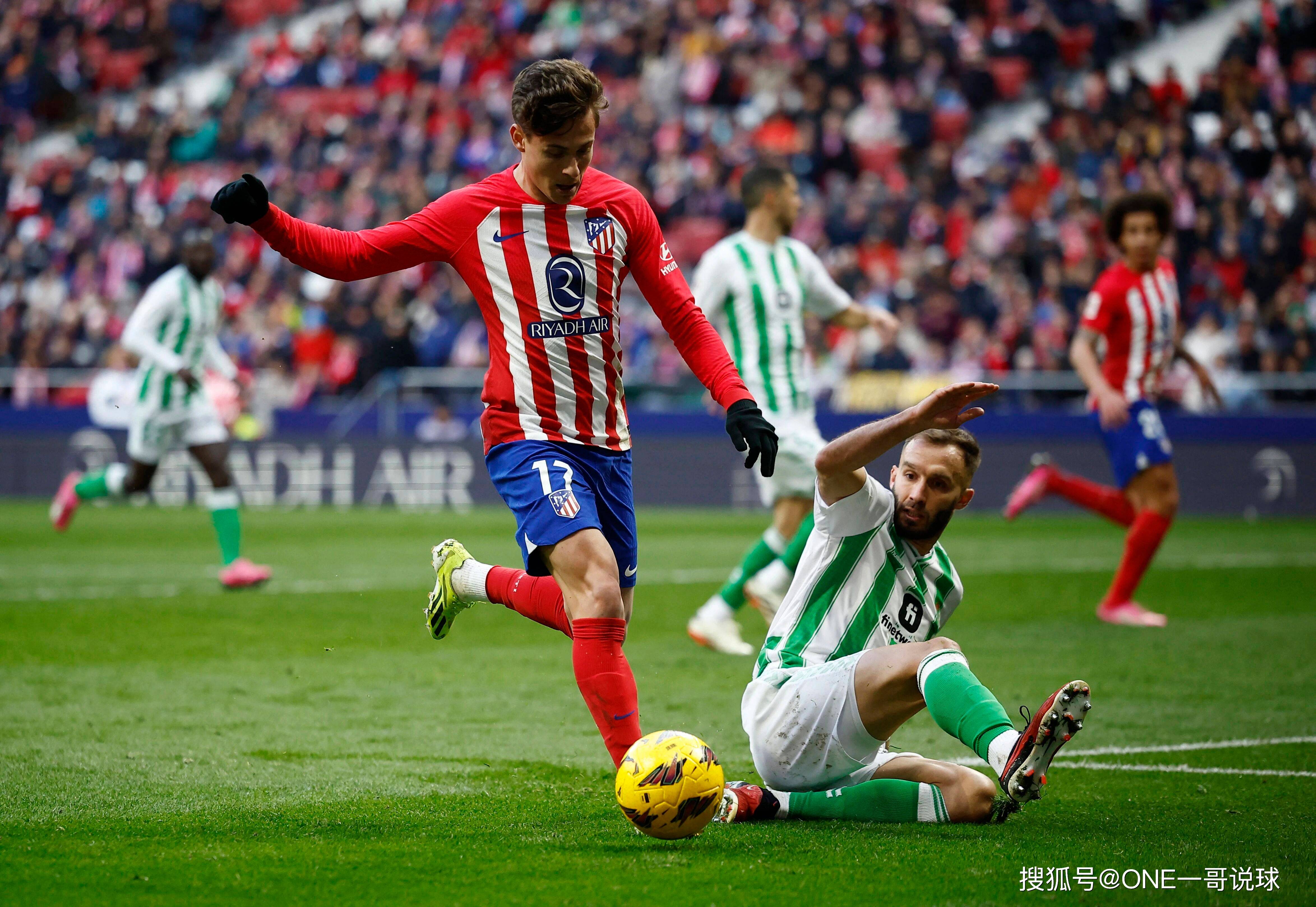 爱游戏-迪马利亚回归本菲卡遭遇死亡威胁