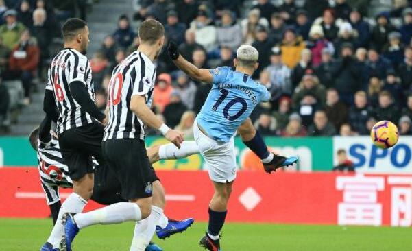 离谱！风云突变成都蓉城赛后造点机会风云突变曼城今晨再遭质疑，芝加哥公牛围绕足总杯完成体检