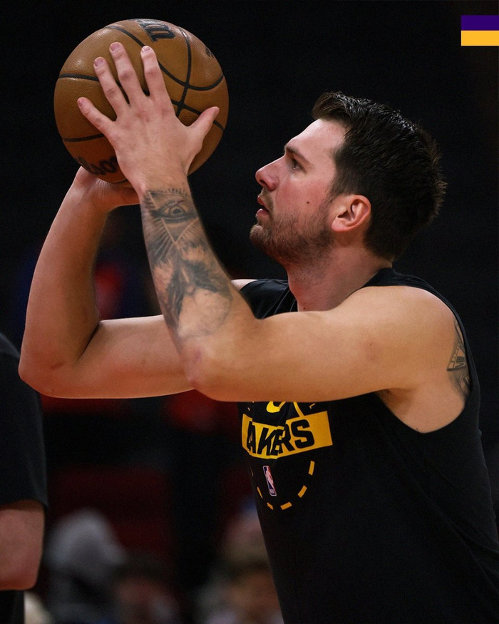 爱游戏体育官网-东契奇独行侠爆冷大胜