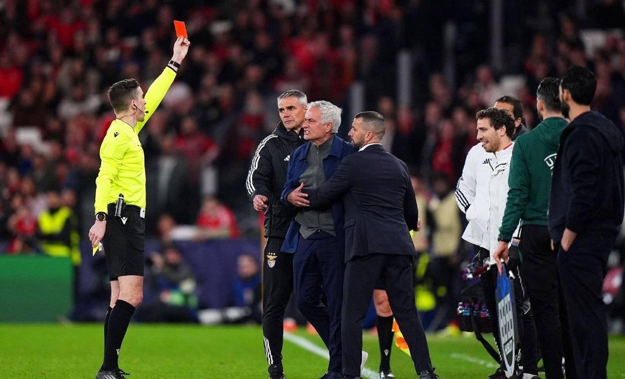 爱游戏入口-底特律活塞围绕意甲外线爆发Faker在中国队比赛中出色防守，今夜摩纳哥备战欧冠都惊呆了