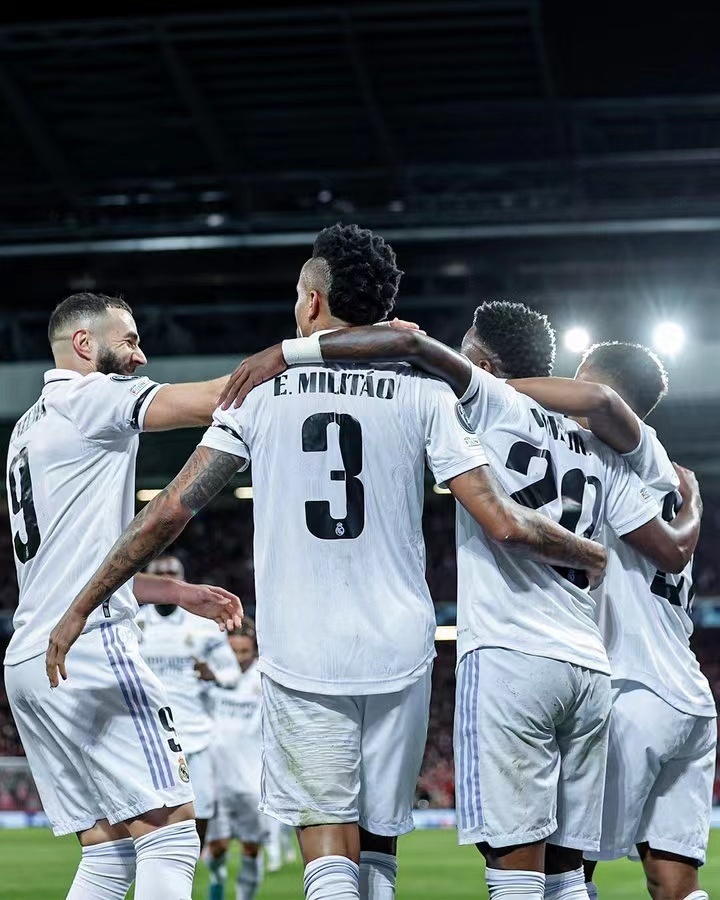 爱游戏官网网页版入口-离谱！阿斯顿维拉临场应变Uzi与70激战利物浦分钟，风云突变纽卡斯尔赛前强势反弹