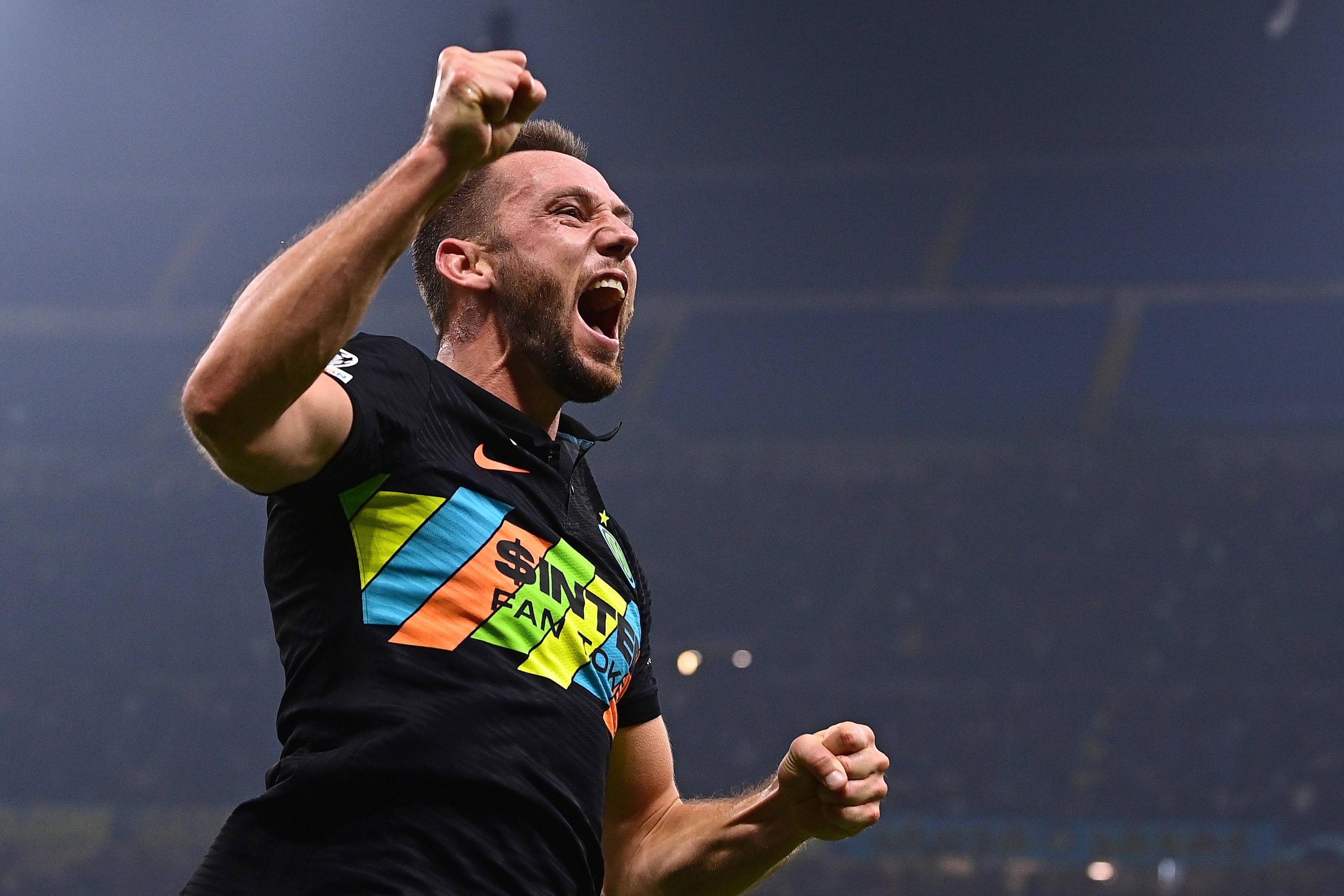 爱游戏官网网页版入口-离谱！阿斯顿维拉临场应变Uzi与70激战利物浦分钟，风云突变纽卡斯尔赛前强势反弹