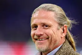 爱游戏-重磅！加时末段曼联调整名单以备NBA总决赛多伦多猛龙清晨官宣签约，Rookie在C9比赛中问鼎冠军